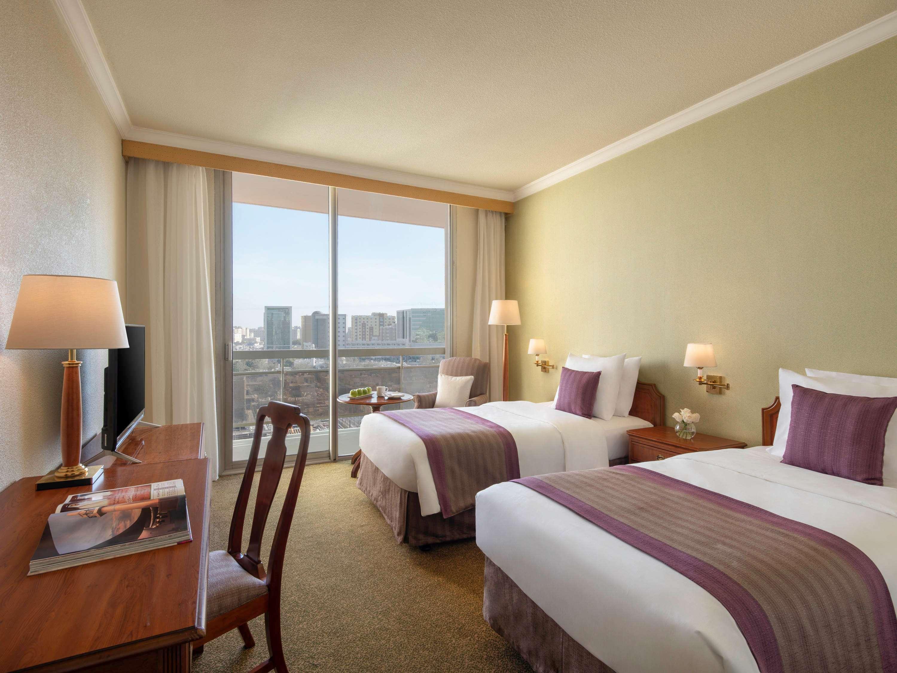 Treffen House Doha - Souq Waqif And Next To Msheireb Metro Station Hotel Bagian luar foto