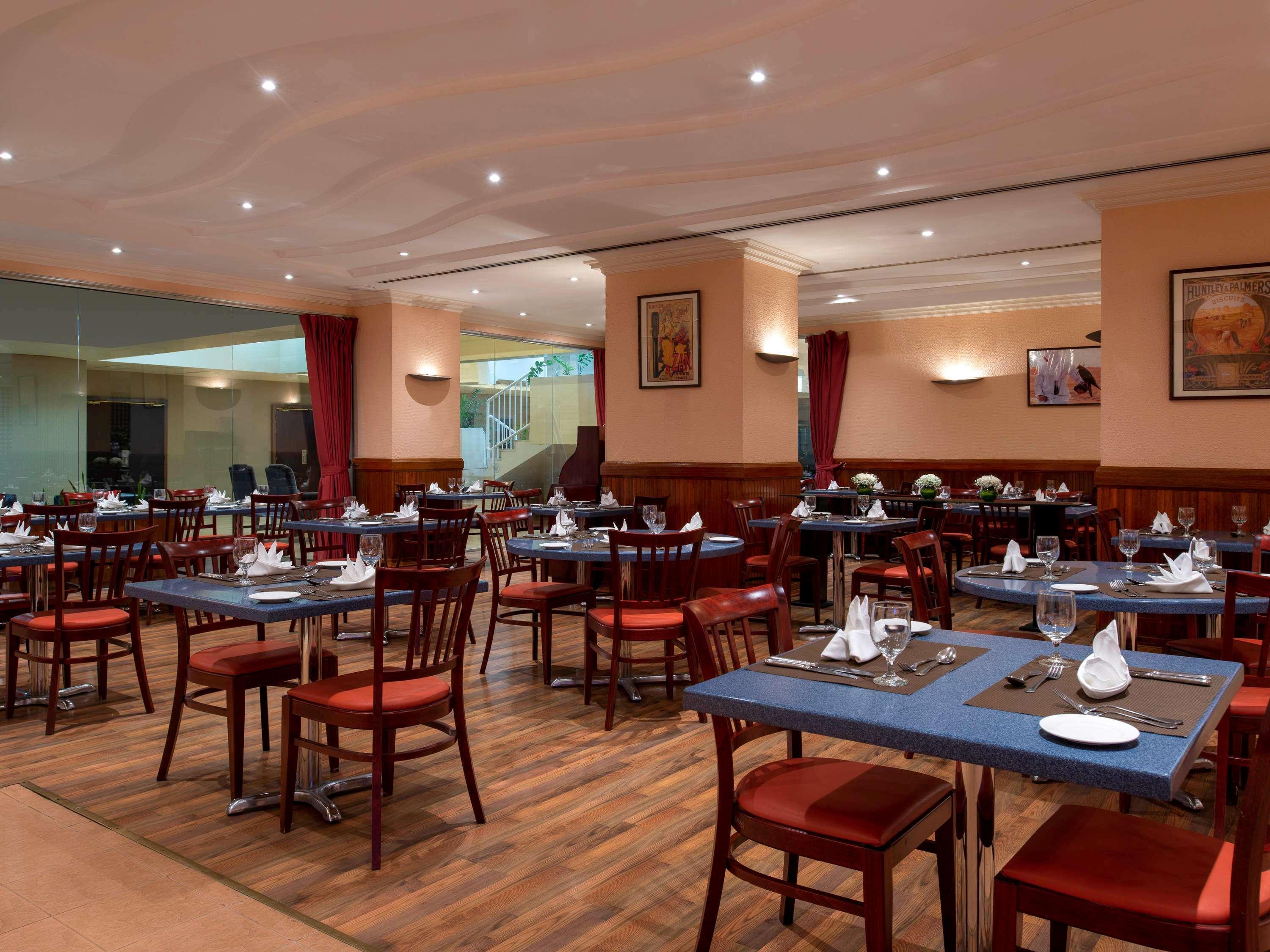 Treffen House Doha - Souq Waqif And Next To Msheireb Metro Station Hotel Bagian luar foto
