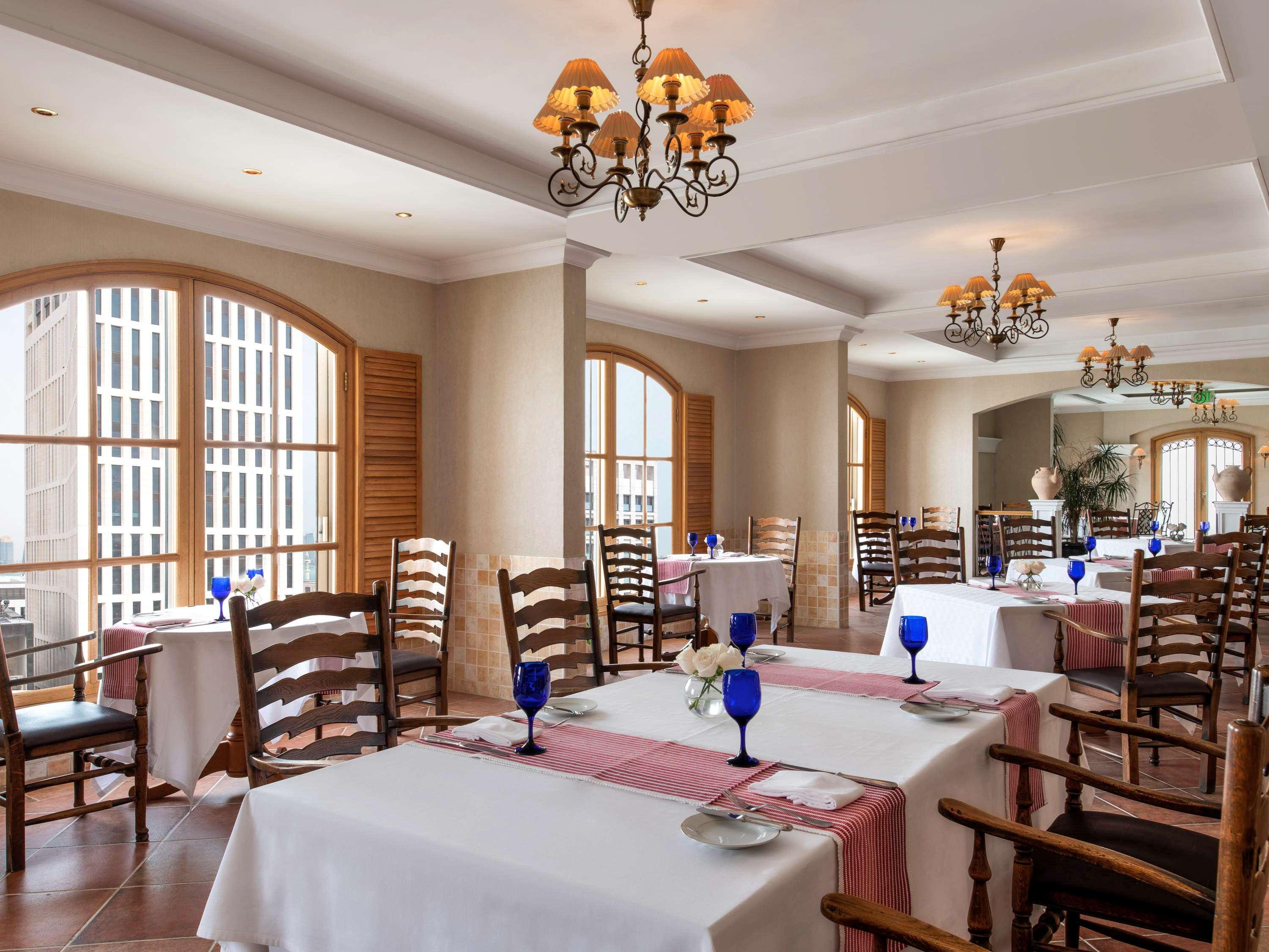 Treffen House Doha - Souq Waqif And Next To Msheireb Metro Station Hotel Bagian luar foto