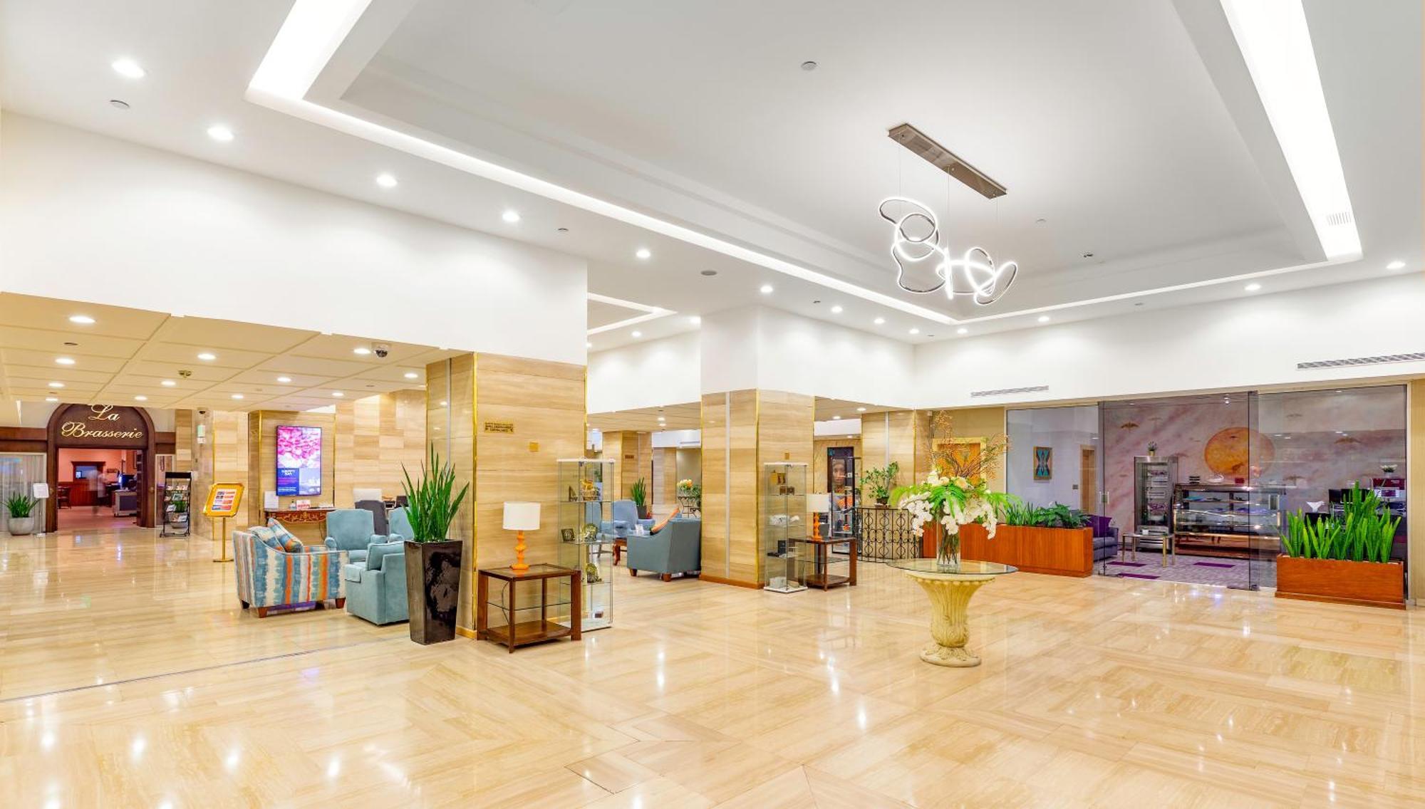 Treffen House Doha - Souq Waqif And Next To Msheireb Metro Station Hotel Bagian luar foto